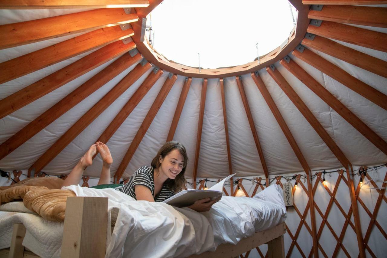 Hotel The Yurts At Margo'S Garden, Kiroro Akaigawa Exterior foto